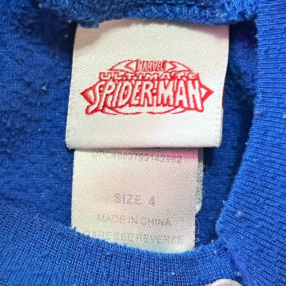 Spiderman 2-piece pajamas, size 4 - Picture 3 of 5